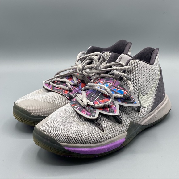 Nike Kyrie 5 Graffiti Grey Purple Basketball Shoes - Picture 4 of 4
